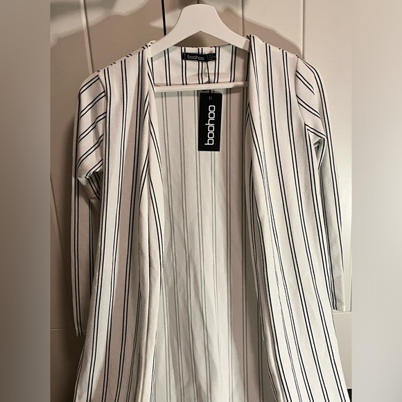 New With Tags Boohoo Duster Cardigan in Size 0 - Picture 6 of 8